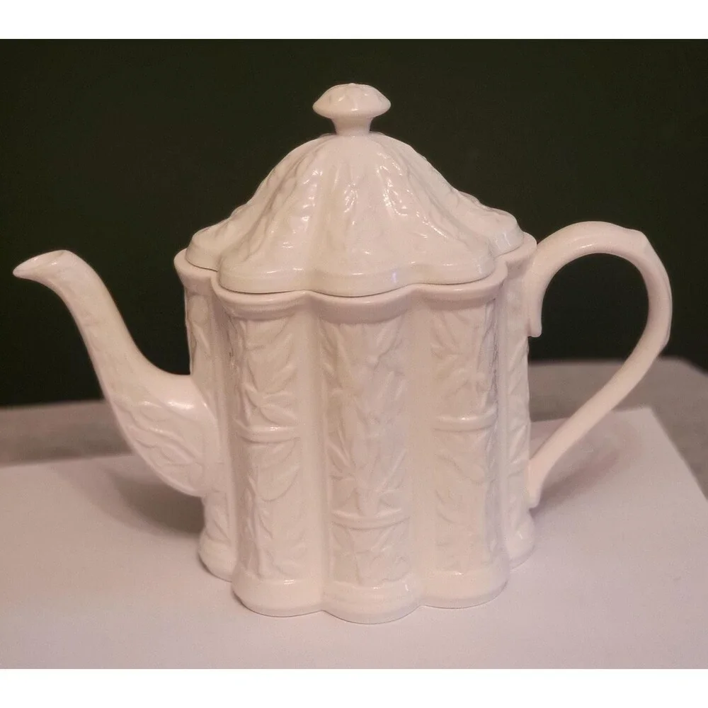 Vintage Spode F1420 Embossed Bamboo & Trellis Teapot - Spode Bone China England